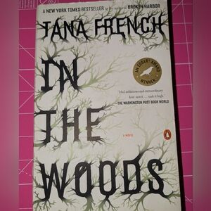 In the Woods by Tana French Paperback